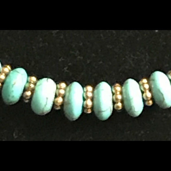 Turquoise & beads Necklace-Earrings. - Picture 6 of 7